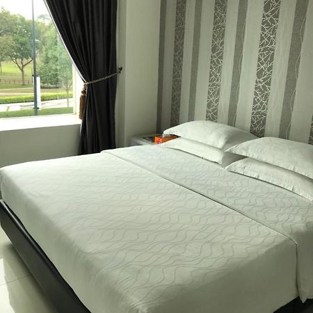 Goody Hotel Джохор-Бару Экстерьер фото