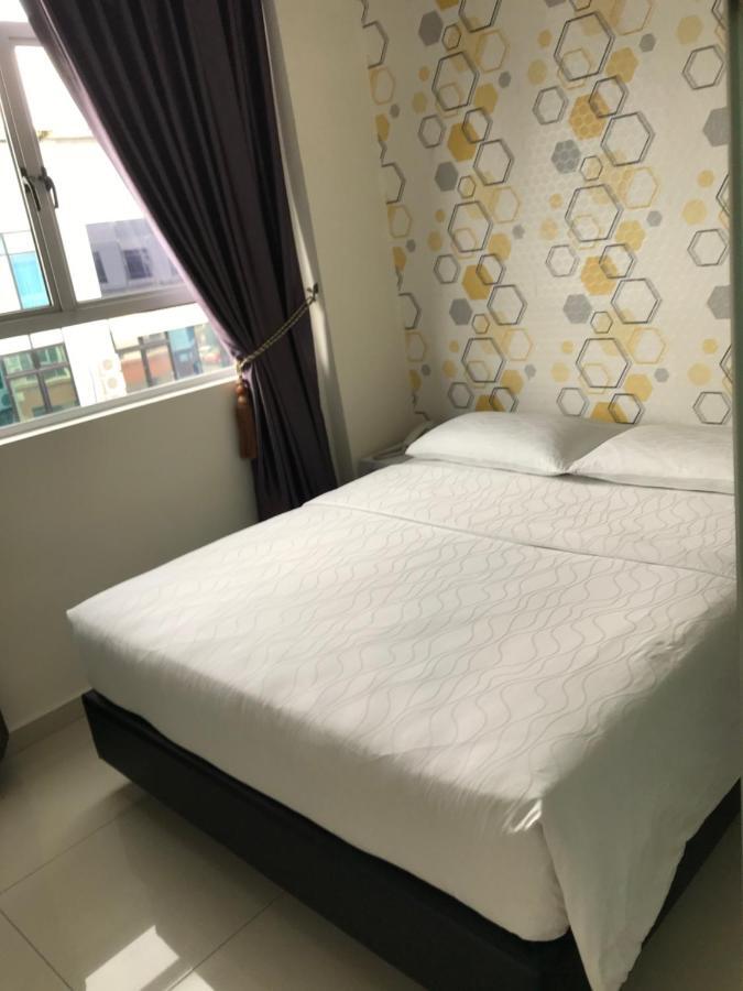 Goody Hotel Джохор-Бару Экстерьер фото